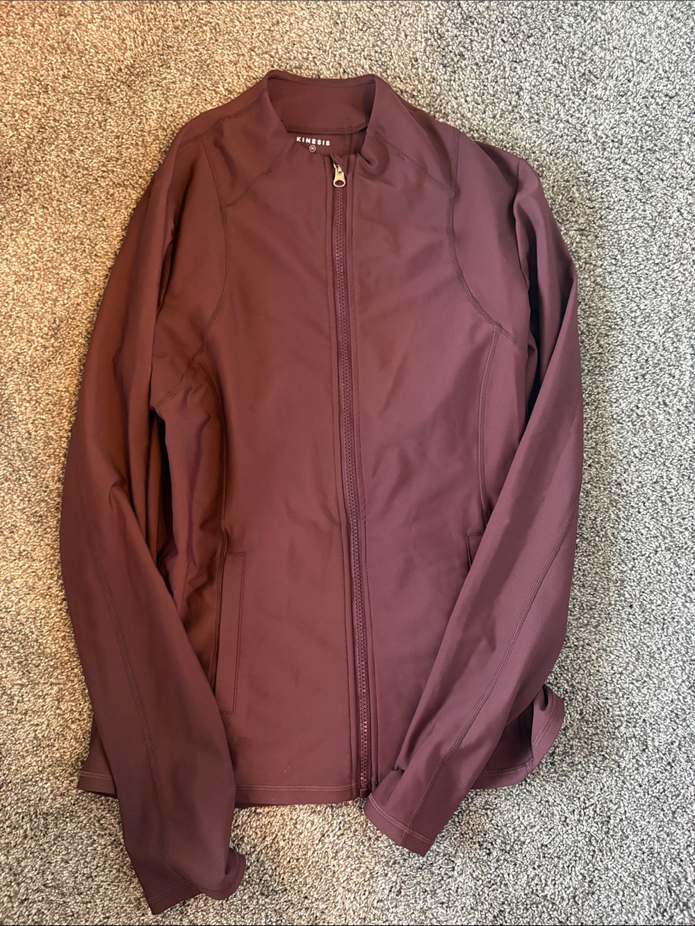 Kinross Men's Lightweight Zip Jacket in Wine